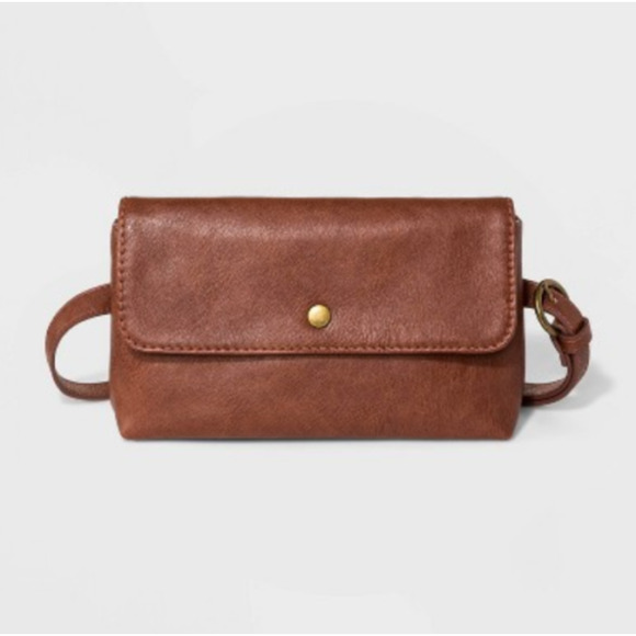 NWT Universal Thread Brown Faux Leather Women's Flap Fanny Pack Purse Bag - Picture 1 of 1